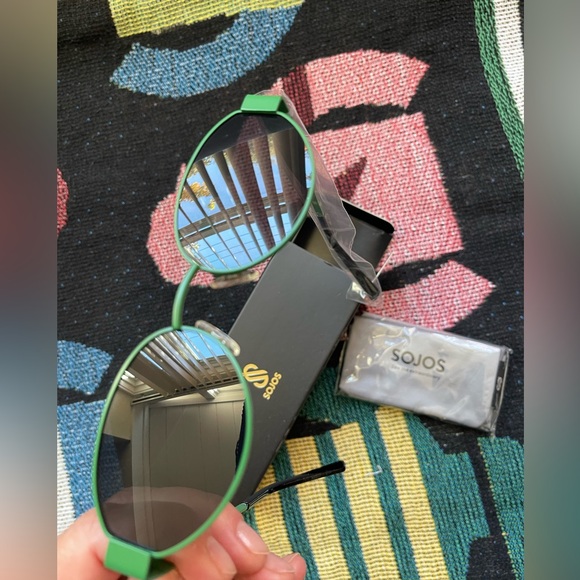 Sojos Retro Oval Green Gray Lens - Picture 3 of 4